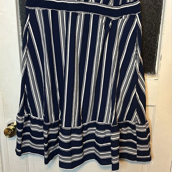 Bloomchic Women’s Navy Blue and White Striped Collared Ruffled Mini Dress 14/16 - Picture 3 of 6